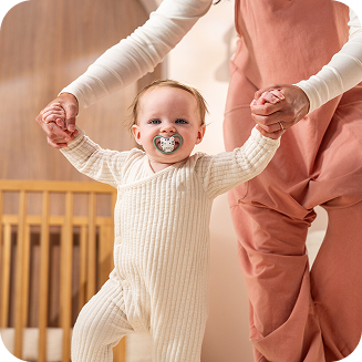[Translate to Polish (Reborn) nuk.pl:] Baby with soother