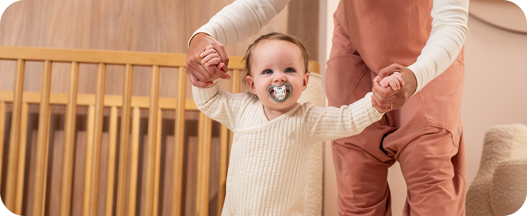 [Translate to Polish (Reborn) nuk.pl:] Baby with soother